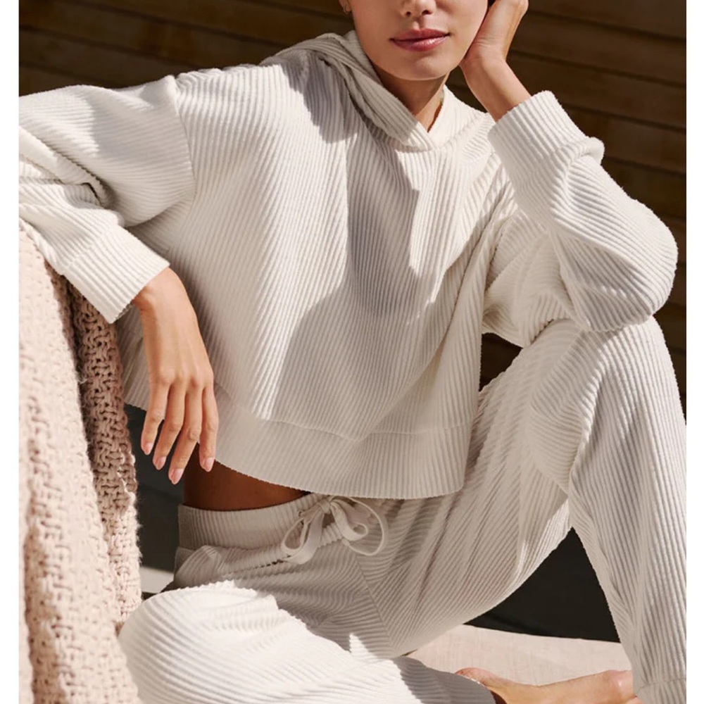 ALO Yoga Muse Hoodie